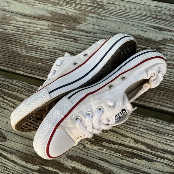 Converse Chuck Taylor Womens Shoreline Size 7.5 Sneaker Low White Slip On - Picture 9 of 10